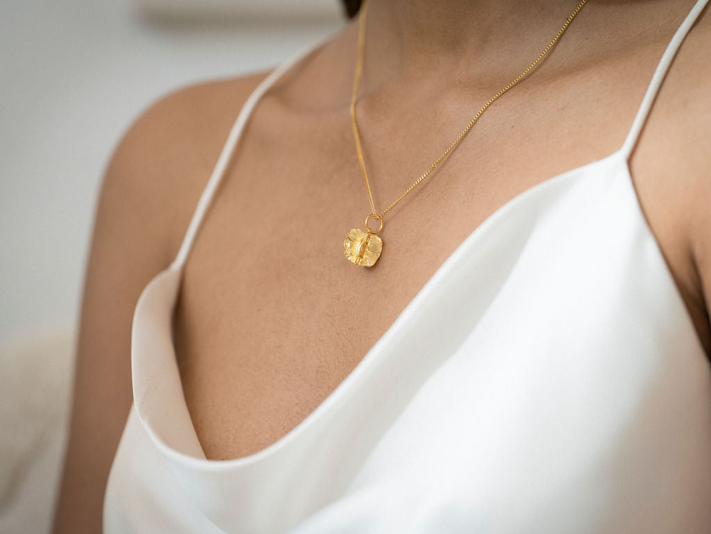 Limited Edition Collection - Small Bushwillow pendant - Gold