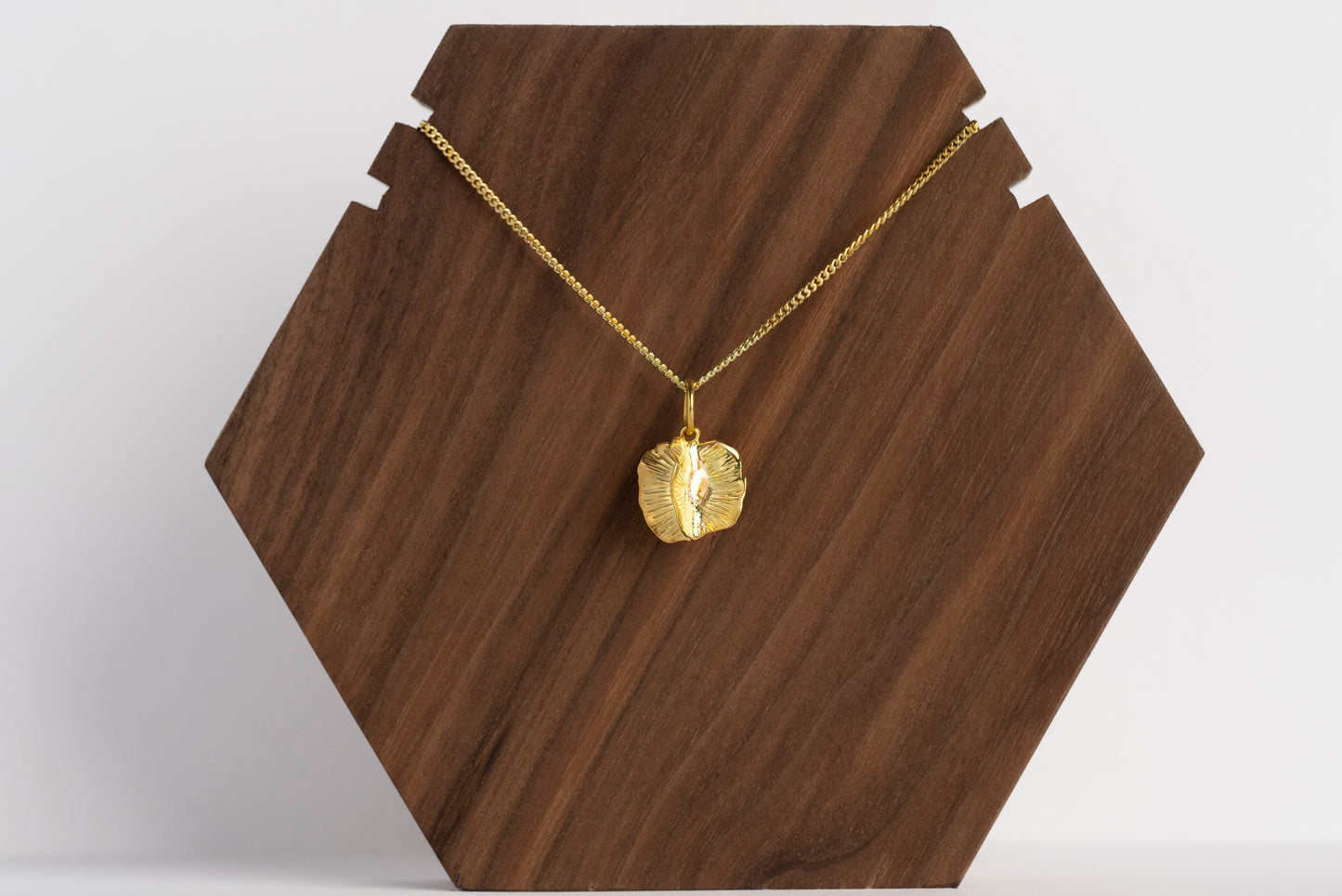 Limited Edition Collection - Small Bushwillow pendant - Gold